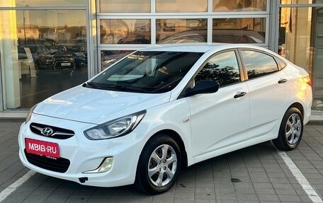 Hyundai Solaris II рестайлинг, 2013 год, 799 000 рублей, 1 фотография