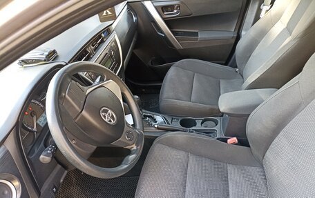 Toyota Auris II, 2013 год, 1 400 000 рублей, 2 фотография