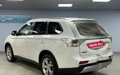 Mitsubishi Outlander III рестайлинг 3, 2014 год, 1 503 000 рублей, 7 фотография