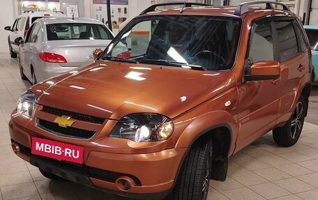 Chevrolet Niva I рестайлинг, 2017 год, 749 000 рублей, 1 фотография