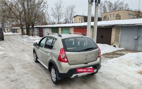 Renault Sandero II рестайлинг, 2014 год, 850 000 рублей, 3 фотография