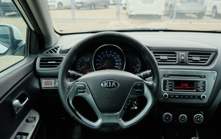 KIA Rio III рестайлинг, 2016 год, 950 000 рублей, 20 фотография