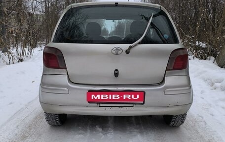 Toyota Vitz, 2002 год, 330 000 рублей, 2 фотография