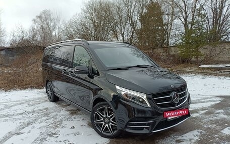 Mercedes-Benz V-Класс, 2018 год, 5 970 000 рублей, 10 фотография