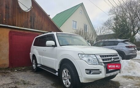 Mitsubishi Pajero IV, 2014 год, 3 150 000 рублей, 2 фотография