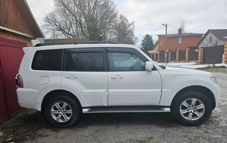 Mitsubishi Pajero IV, 2014 год, 3 150 000 рублей, 3 фотография