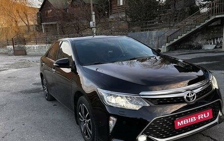 Toyota Camry, 2018 год, 2 500 000 рублей, 1 фотография