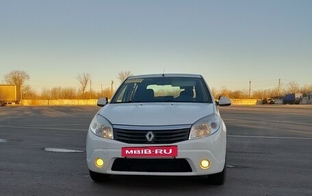 Renault Sandero II рестайлинг, 2013 год, 810 000 рублей, 2 фотография