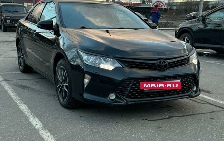 Toyota Camry, 2018 год, 2 250 000 рублей, 3 фотография