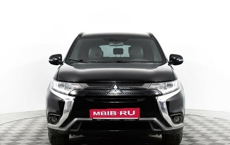 Mitsubishi Outlander III рестайлинг 3, 2021 год, 2 630 000 рублей, 2 фотография