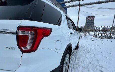 Ford Explorer VI, 2017 год, 3 900 000 рублей, 5 фотография