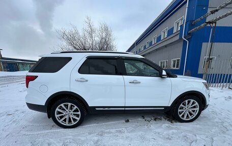 Ford Explorer VI, 2017 год, 3 900 000 рублей, 7 фотография