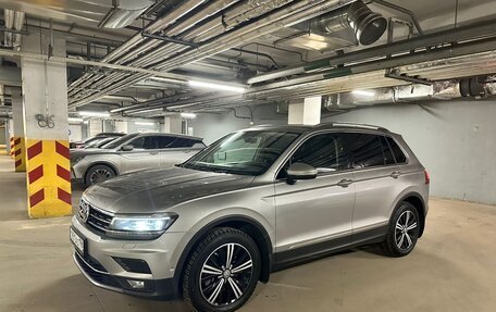 Volkswagen Tiguan II, 2017 год, 2 999 999 рублей, 6 фотография