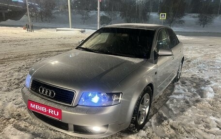 Audi A4, 2004 год, 820 000 рублей, 5 фотография