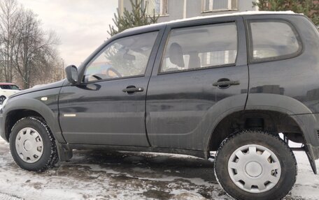 Chevrolet Niva I рестайлинг, 2015 год, 550 000 рублей, 10 фотография