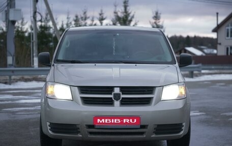 Dodge Caravan V, 2009 год, 960 000 рублей, 3 фотография