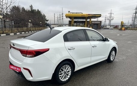 KIA Rio IV, 2017 год, 1 350 000 рублей, 2 фотография