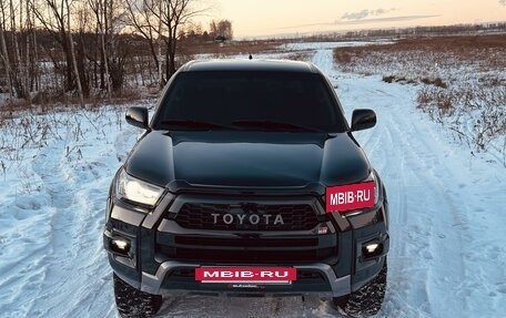 Toyota Hilux VII, 2013 год, 2 560 000 рублей, 2 фотография