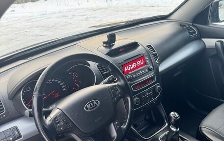 KIA Sorento II рестайлинг, 2013 год, 2 045 000 рублей, 31 фотография