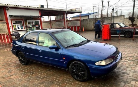 Ford Mondeo I, 1994 год, 165 000 рублей, 3 фотография