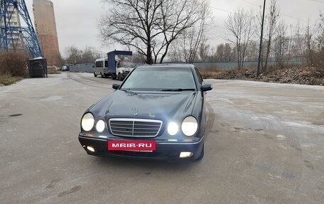 Mercedes-Benz E-Класс, 2000 год, 775 000 рублей, 5 фотография