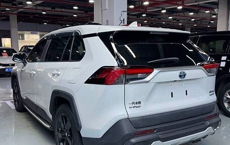 Toyota RAV4, 2021 год, 3 309 000 рублей, 4 фотография