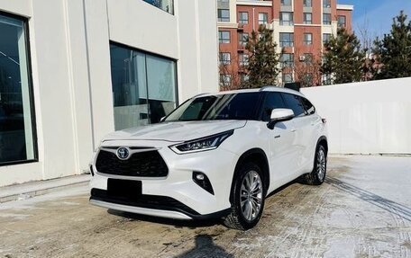 Toyota Highlander, 2021 год, 5 142 000 рублей, 1 фотография