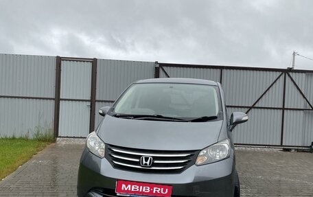 Honda Freed I, 2010 год, 1 099 000 рублей, 1 фотография