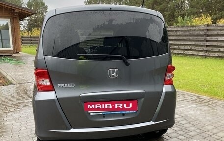 Honda Freed I, 2010 год, 1 099 000 рублей, 17 фотография