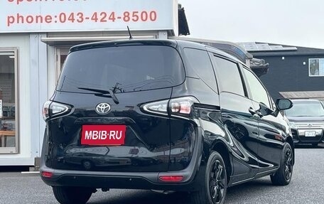 Toyota Sienta II, 2022 год, 1 490 000 рублей, 8 фотография