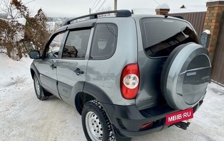 Chevrolet Niva I рестайлинг, 2015 год, 727 000 рублей, 6 фотография