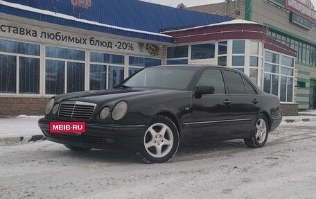 Mercedes-Benz E-Класс, 1996 год, 440 000 рублей, 6 фотография