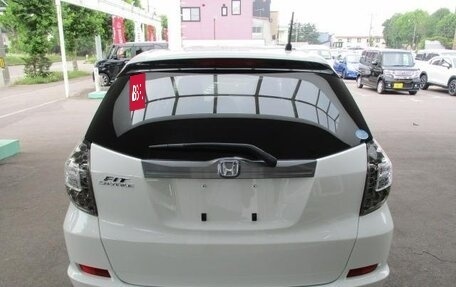 Honda Fit Shuttle I рестайлинг, 2014 год, 905 000 рублей, 3 фотография