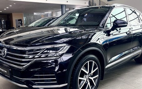 Volkswagen Touareg III, 2018 год, 5 075 000 рублей, 1 фотография