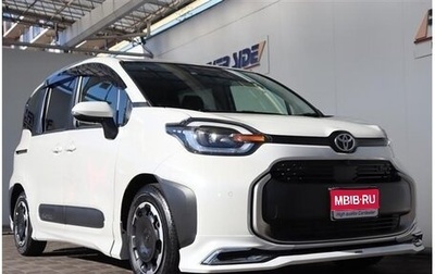 Toyota Sienta, 2022 год, 1 594 000 рублей, 1 фотография