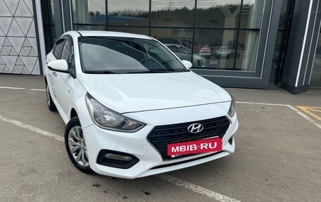 Hyundai Solaris II рестайлинг, 2018 год, 1 040 000 рублей, 2 фотография