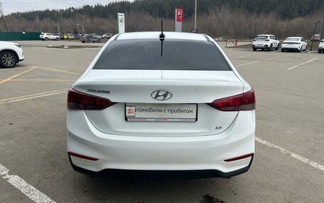 Hyundai Solaris II рестайлинг, 2018 год, 1 040 000 рублей, 8 фотография