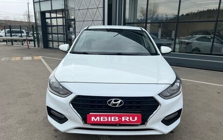 Hyundai Solaris II рестайлинг, 2018 год, 1 040 000 рублей, 4 фотография