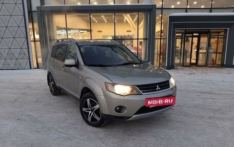 Mitsubishi Outlander III рестайлинг 3, 2007 год, 1 200 000 рублей, 2 фотография