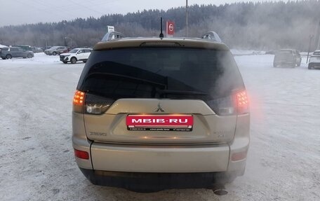 Mitsubishi Outlander III рестайлинг 3, 2007 год, 1 200 000 рублей, 8 фотография