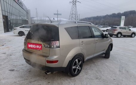 Mitsubishi Outlander III рестайлинг 3, 2007 год, 1 200 000 рублей, 9 фотография