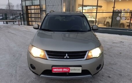 Mitsubishi Outlander III рестайлинг 3, 2007 год, 1 200 000 рублей, 4 фотография