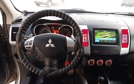 Mitsubishi Outlander III рестайлинг 3, 2007 год, 1 200 000 рублей, 12 фотография