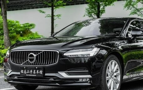 Volvo S90 II рестайлинг, 2022 год, 3 400 850 рублей, 2 фотография