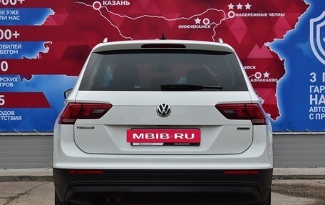 Volkswagen Tiguan II, 2018 год, 2 630 000 рублей, 4 фотография