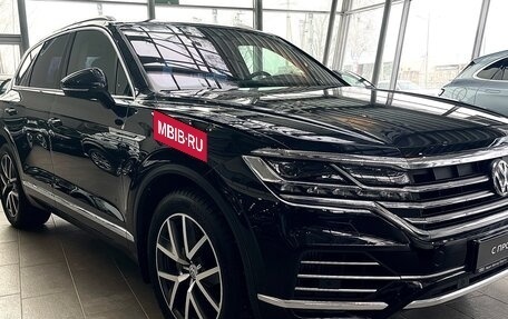 Volkswagen Touareg III, 2018 год, 5 075 000 рублей, 3 фотография