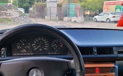 Mercedes-Benz W124, 1990 год, 265 000 рублей, 1 фотография