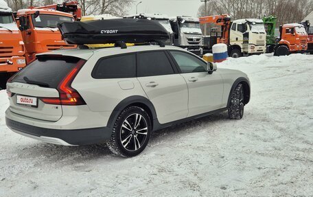 Volvo V90 Cross Country I рестайлинг, 2021 год, 6 000 000 рублей, 9 фотография