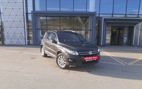 Volkswagen Tiguan I, 2015 год, 1 285 000 рублей, 2 фотография