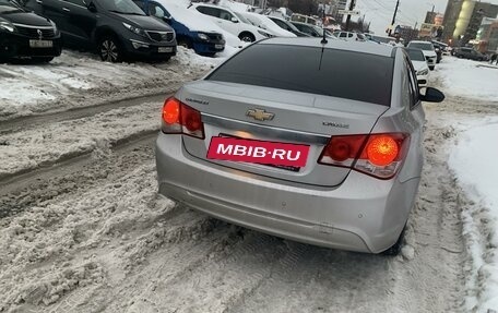 Chevrolet Cruze II, 2012 год, 750 000 рублей, 3 фотография